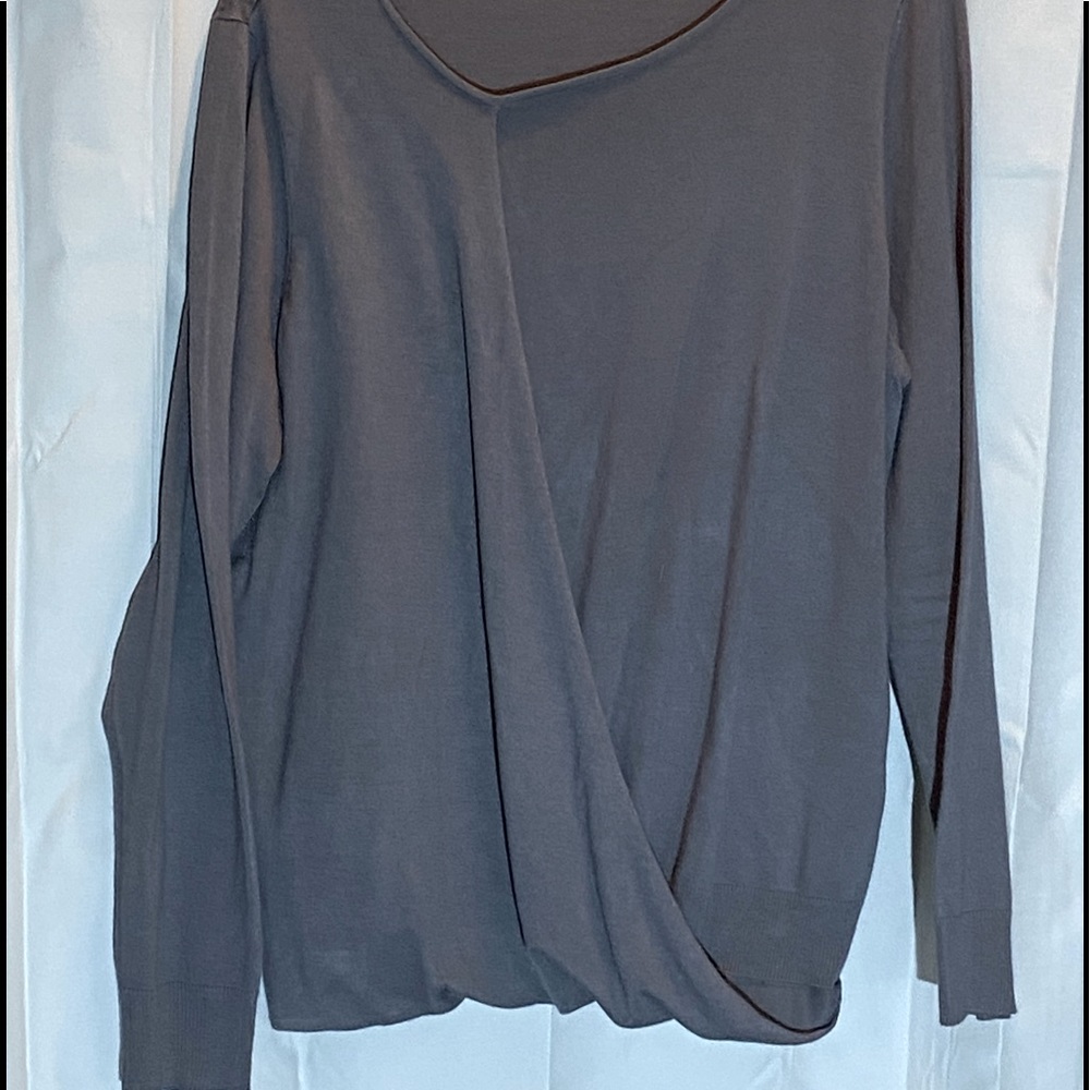 Grey XL soft thin sweater